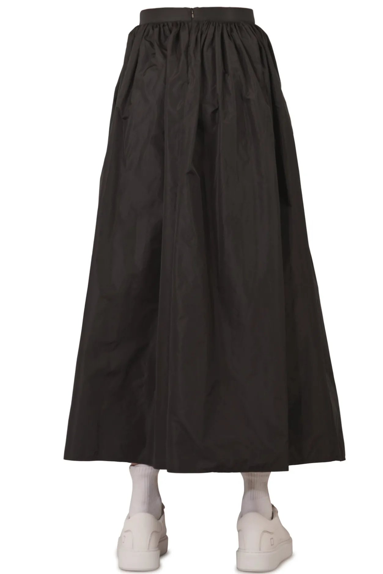 - Gonna - 450584 - Nero^Liviana Conti Clearance